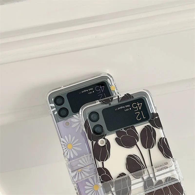 Samsung Galaxy Flip phone case with floral design on folding screen in Daisy colour