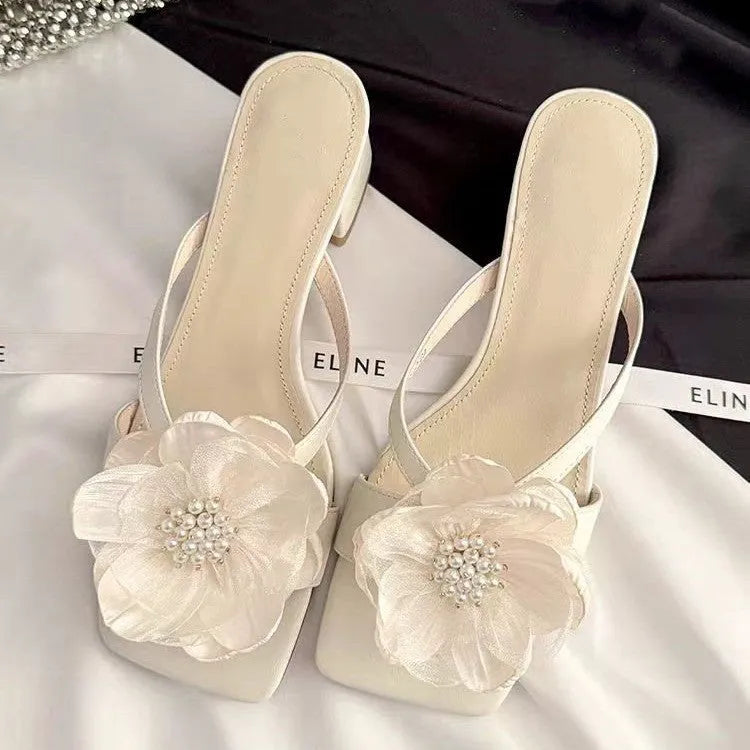 Women's square toe sandals with chunky heel and satin upper in cream-white colour