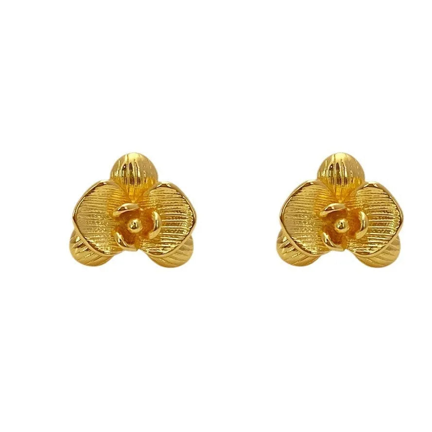 Retro flower fashion earrings for women with petal design in gold or silver electroplated finish