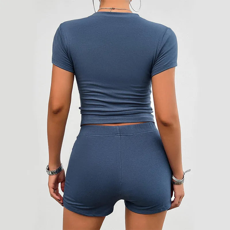 Women's solid colour viscose sports suit set with short sleeve t-shirt and elastic waist shorts