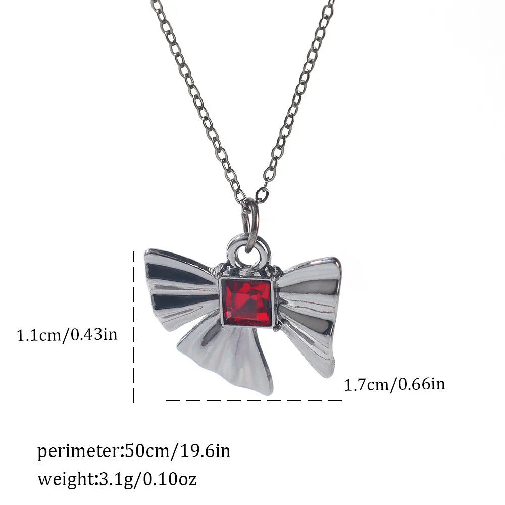 Halloween spider bat necklace with electroplated zinc alloy pendant showing gothic design options