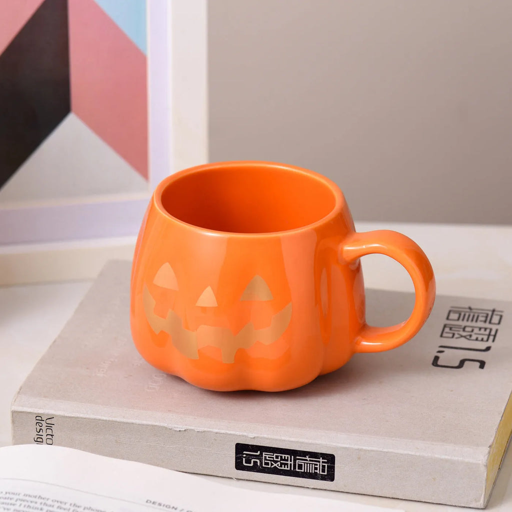 Creative Halloween Christmas office ceramic mug, bone china, 400ml, cartoon design, black expression or golden expression