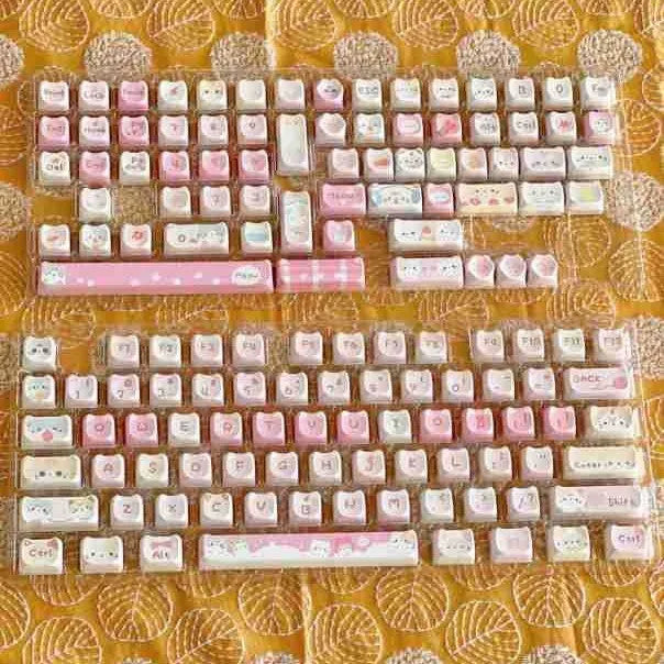 Meow Meow Team high-top profile 141-key sublimation key cap set for mechanical keyboards.